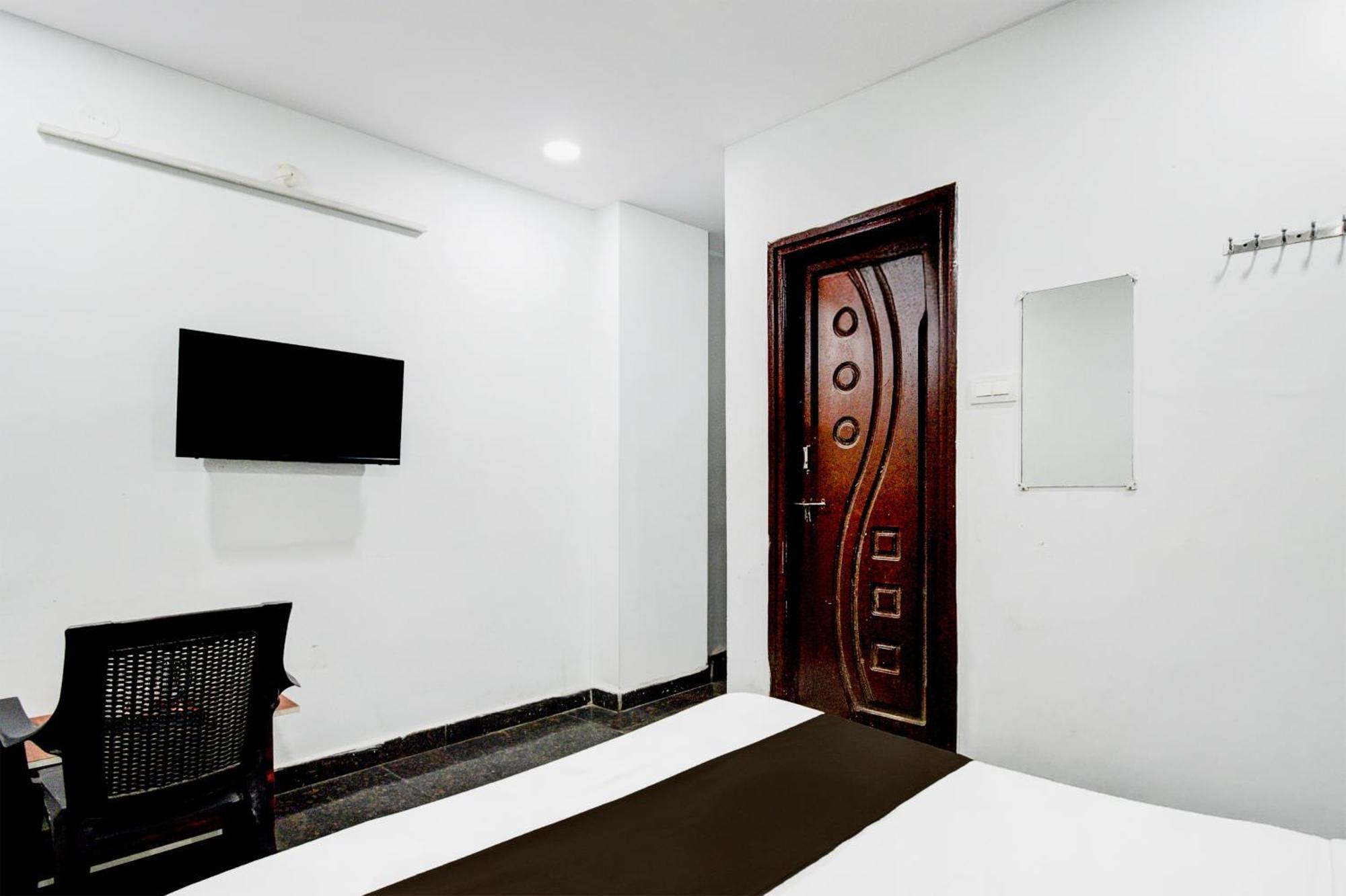 Super Hotel O Malkajgiri Maula Ali Bagian luar foto
