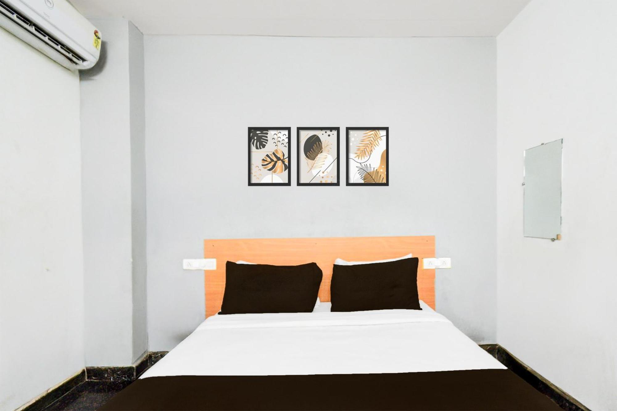 Super Hotel O Malkajgiri Maula Ali Bagian luar foto