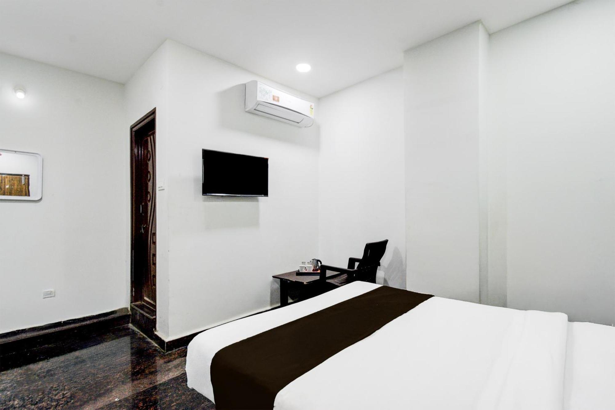 Super Hotel O Malkajgiri Maula Ali Bagian luar foto